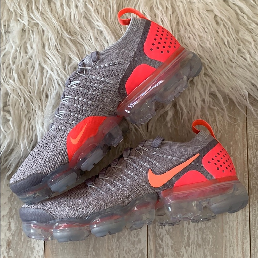 NWT Nike Air Vapormax Flyknit - Picture 7 of 11
